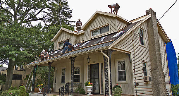 Best Best Roofing Contractors  in Fowler, MI